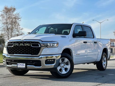 Used 2025 RAM 1500 Lone Star image 1