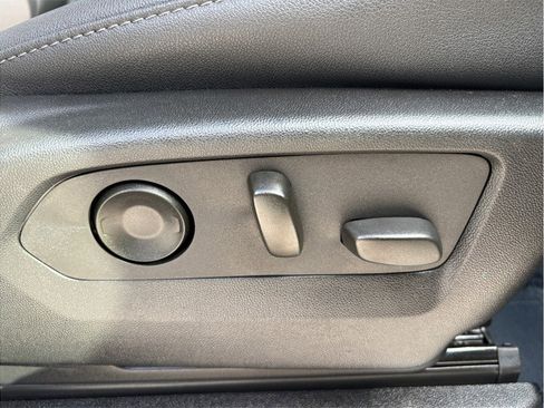 Used 2024 Chevrolet Tahoe Z71 image 44