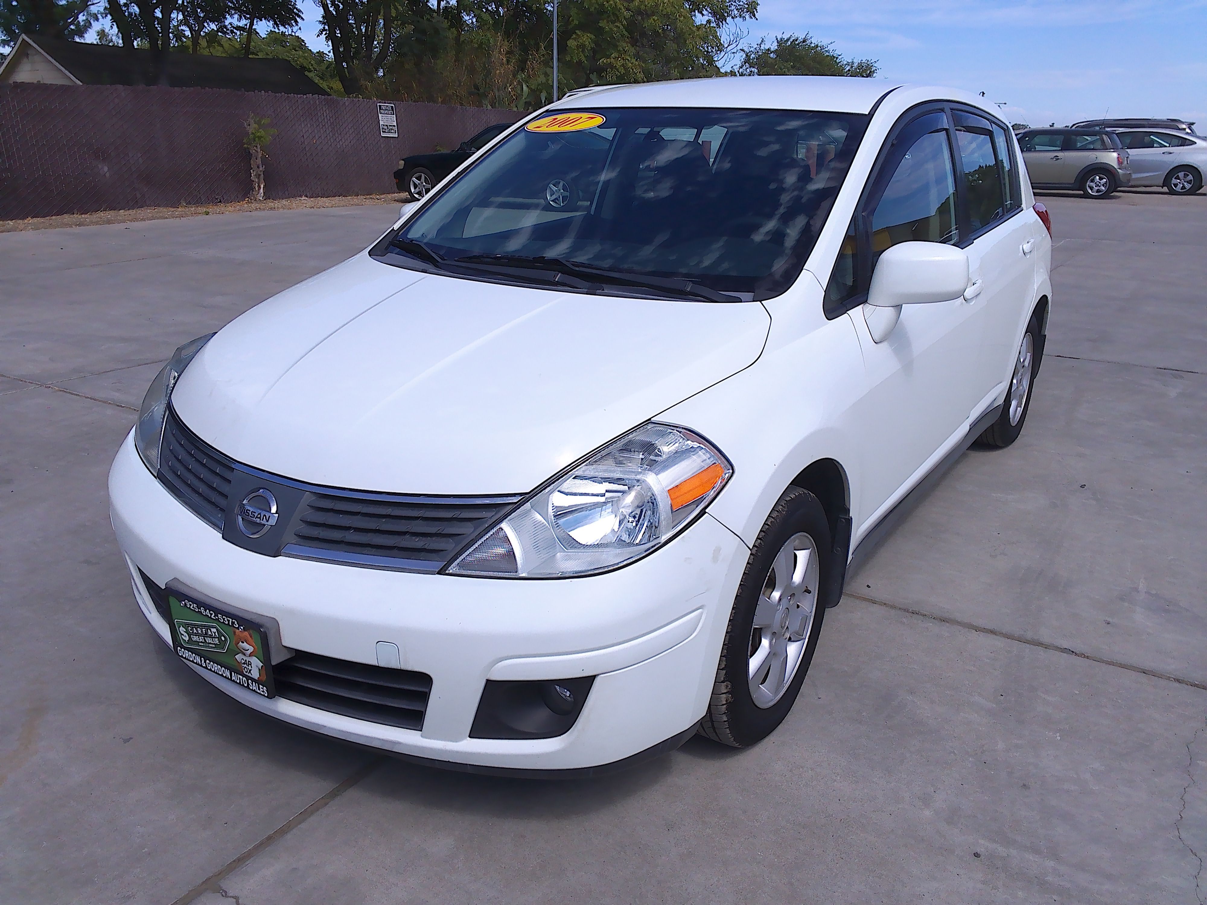 Used 2007 Nissan Versa 1.8 S FWD image 2