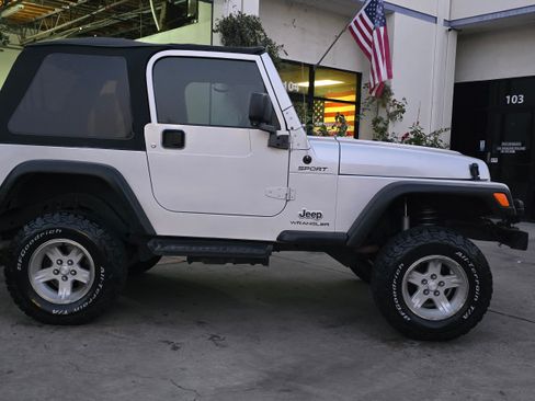 Used 2005 Jeep Wrangler Sport image 4