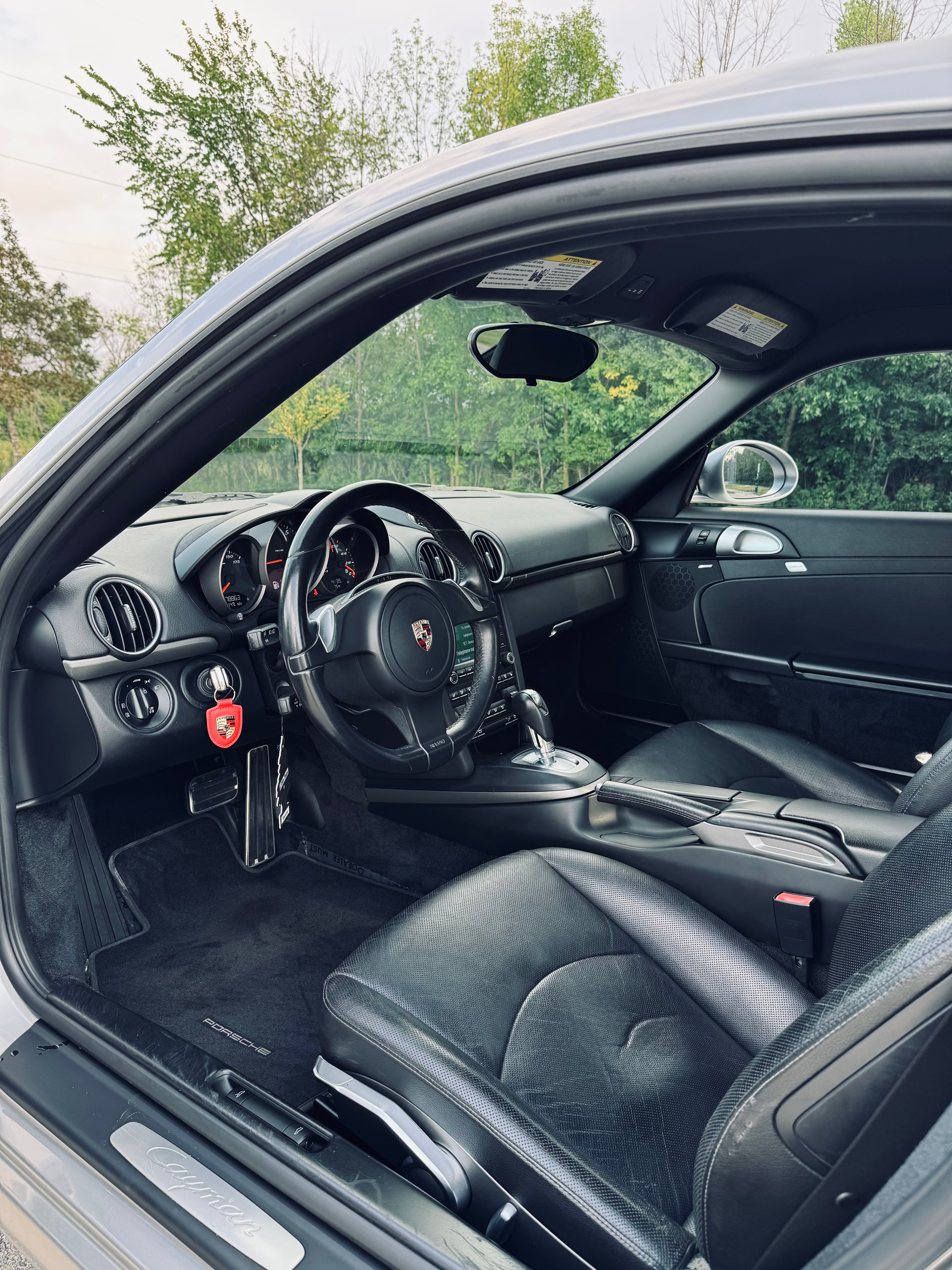 Used 2011 Porsche Cayman UNAVAIL RWD image 8