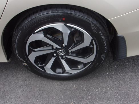 Used 2017 Honda Accord EX-L V6 Sedan image 35