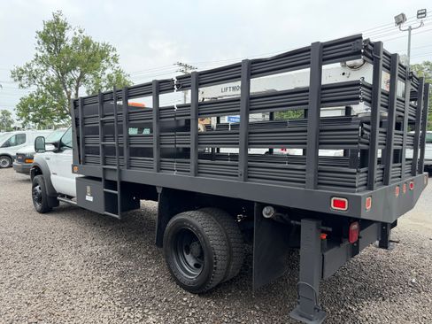 Used 2005 Ford F550 RWD image 3