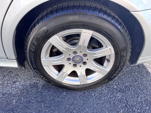 Used 2007 Mercedes-Benz E 320 image 11