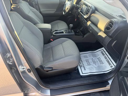Used 2021 Toyota Tacoma SR5 image 15