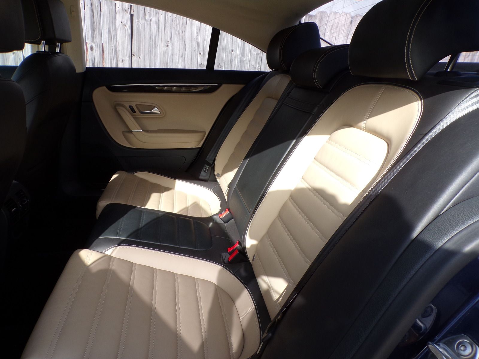 Used 2014 Volkswagen CC Executive FWD image 7