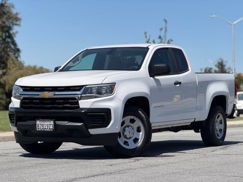 Used 2021 Chevrolet Colorado 2WD Extended Cab W/T image 1