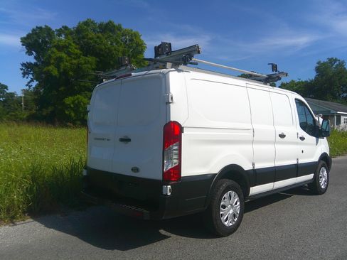 Used 2019 Ford Transit 150 XL RWD image 3