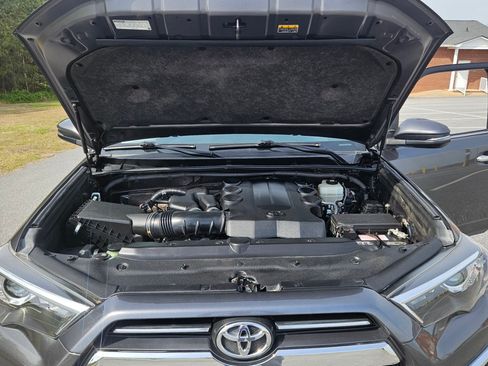 Used 2021 Toyota 4Runner Limited image 20