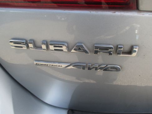 Used 2016 Subaru Outback 2.5i Premium image 10