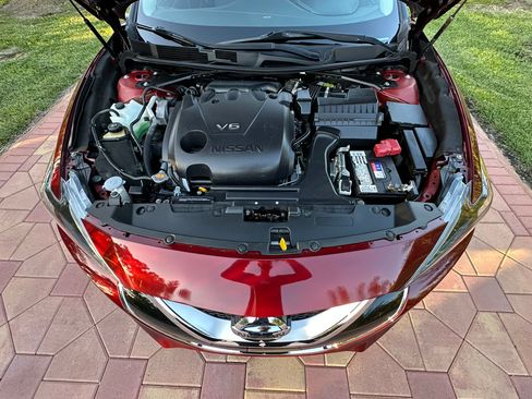 Used 2016 Nissan Maxima SR image 11