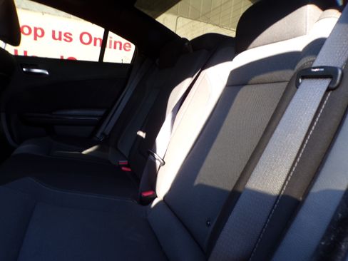 Used 2019 Dodge Charger SXT image 6