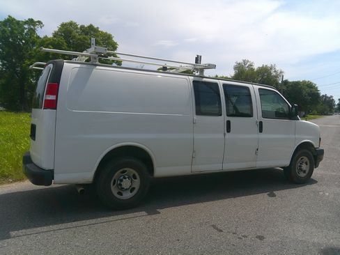 Used 2023 Chevrolet Express 2500 LS image 1