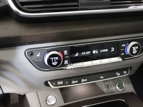 Used 2023 Audi Q5 2.0T Premium image 30