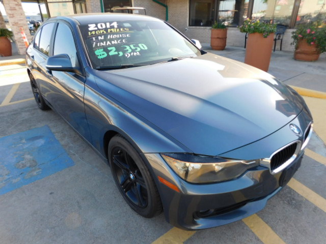 Used 2014 BMW 320i Sedan RWD image 1