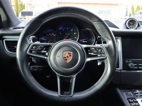 Used 2018 Porsche Macan Sport Edition image 17