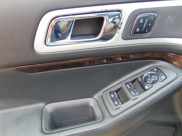 Used 2015 Ford Explorer FWD Limited image 14