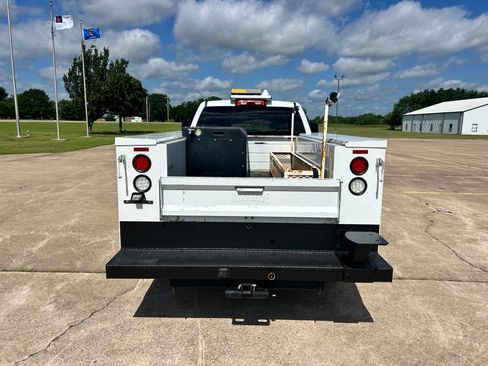 Used 2016 Chevrolet Silverado 2500 2WD Double Cab image 6