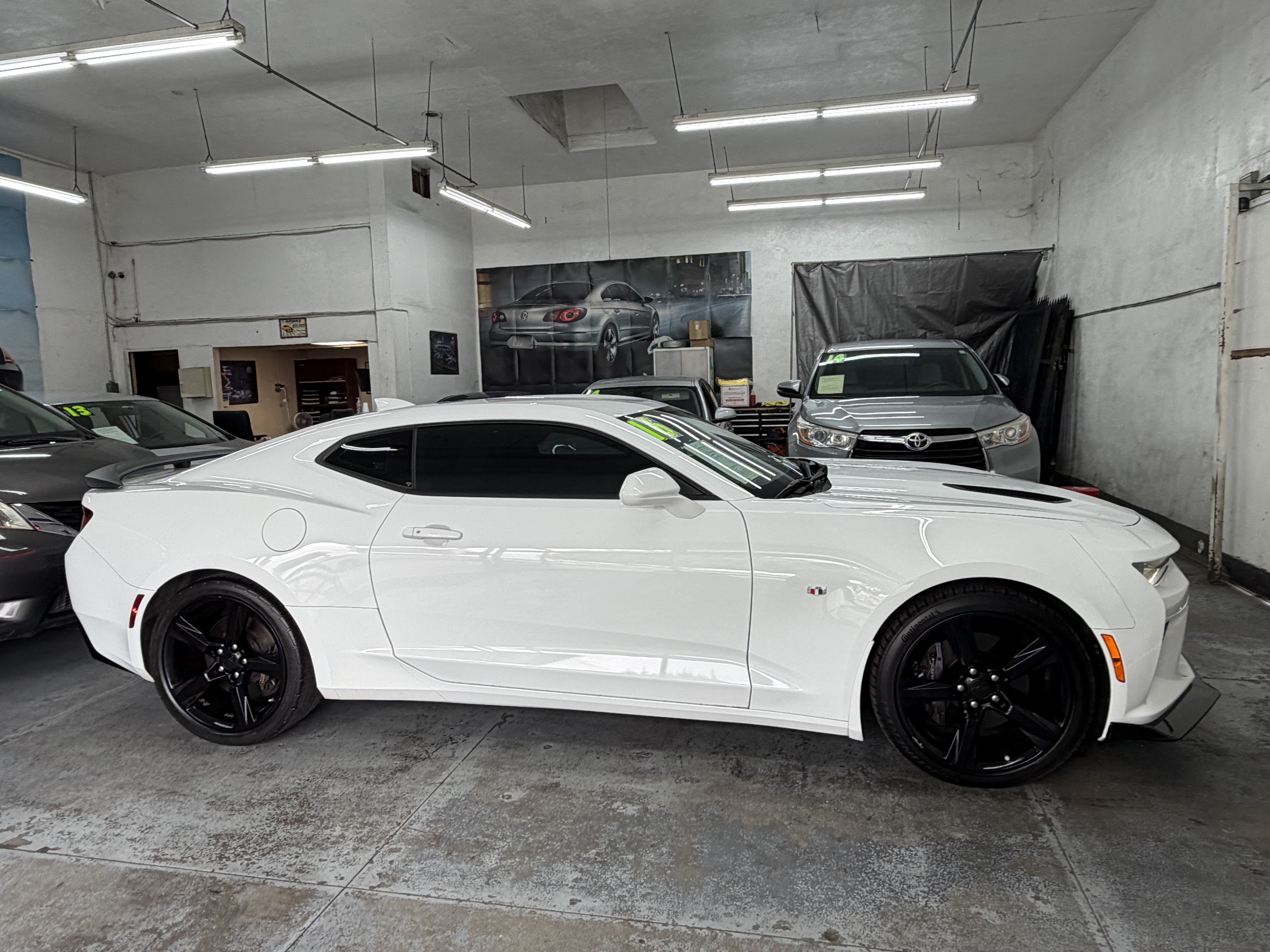 Used 2016 Chevrolet Camaro SS Coupe RWD image 4