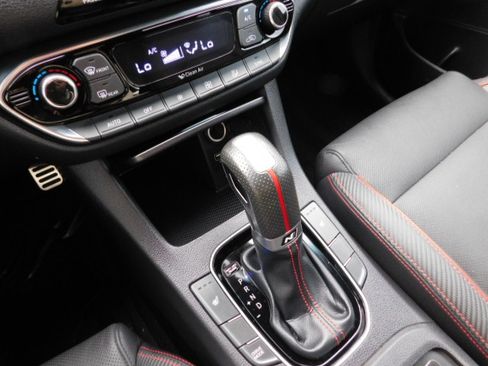 Used 2019 Hyundai Elantra GT N Line image 16