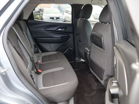Used 2021 Chevrolet TrailBlazer FWD LT image 14