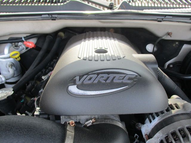 Used 2005 Chevrolet Silverado 1500 2WD Regular Cab image 40