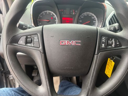 Used 2017 GMC Terrain SLE image 13