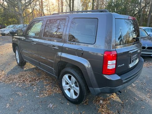 Used 2016 Jeep Patriot Latitude image 2