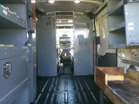 Used 2019 Ford Transit 250 XL image 10