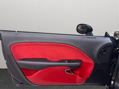 Used 2015 Dodge Challenger SRT Hellcat image 22