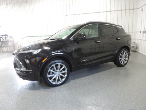 Used 2024 Buick Encore GX Avenir image 3