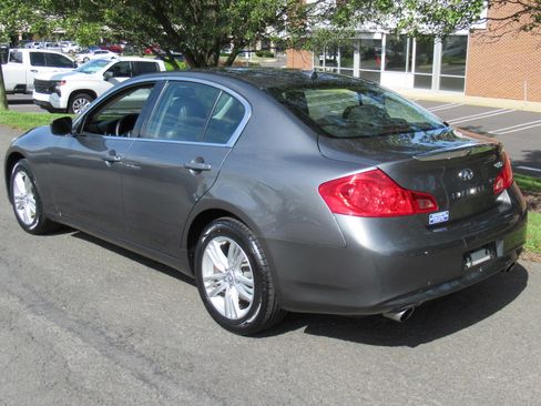 Used 2011 INFINITI G25 image 6