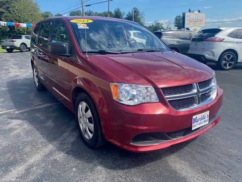 Used 2014 Dodge Grand Caravan SE Van 4D FWD image 3