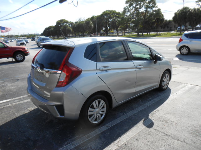 Used 2017 Honda Fit LX image 6