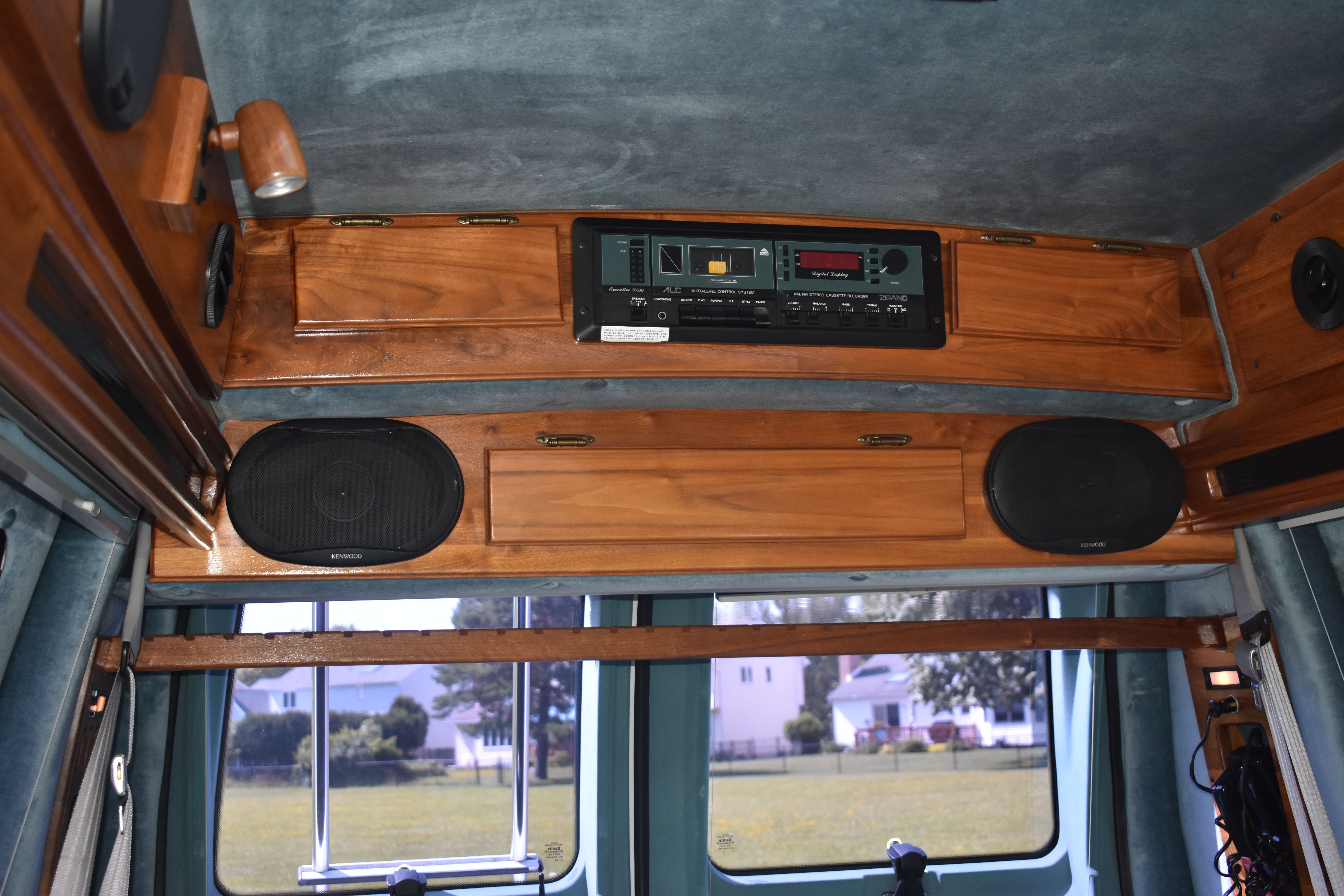 Used 1994 Ford E-150 and Econoline 150 Custom RWD image 37