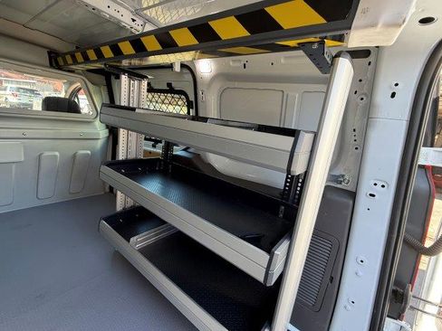 Used 2022 Ford Transit Connect XL image 12