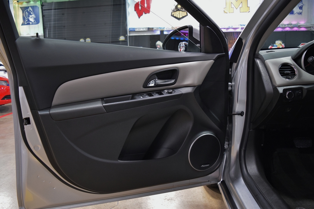 Used 2014 Chevrolet Cruze LT FWD image 30