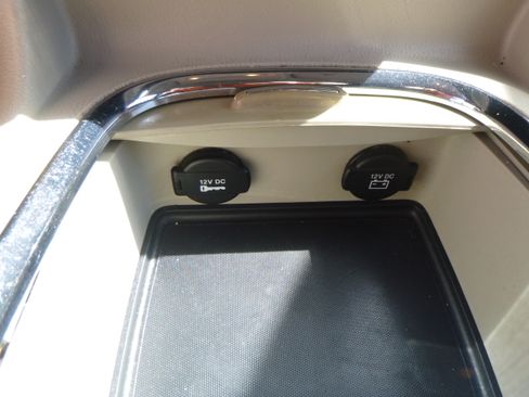 Used 2015 Dodge Grand Caravan SXT image 23