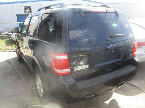 Used 2012 Ford Escape XLT image 9