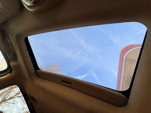 Used 2003 GMC Envoy XL image 18