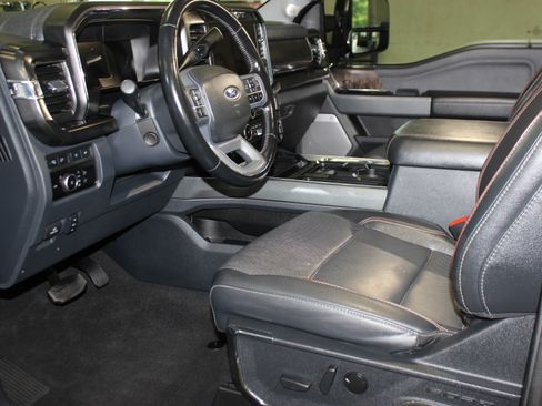 Used 2023 Ford F250 Lariat image 24