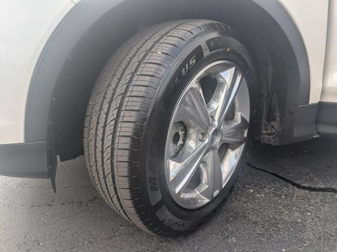 Used 2013 Ford Escape SE FWD image 6