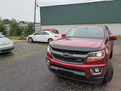 Used 2017 Chevrolet Colorado 4x4 Extended Z71 image 3