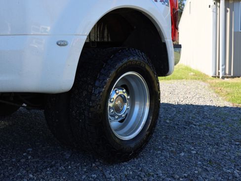 Used 2022 Ford F350 King Ranch image 10