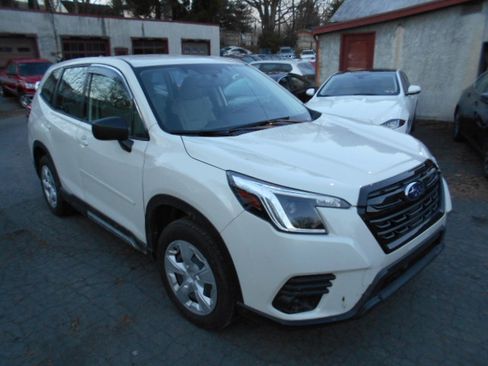 Used 2024 Subaru Forester image 2