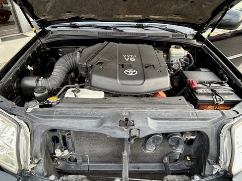 Used 2006 Toyota 4Runner SR5 image 19