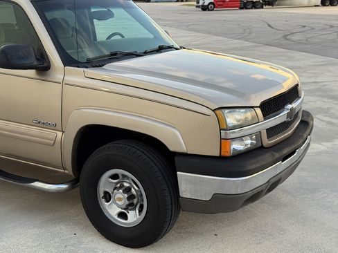 Used 2004 Chevrolet Silverado 2500 LS RWD image 61