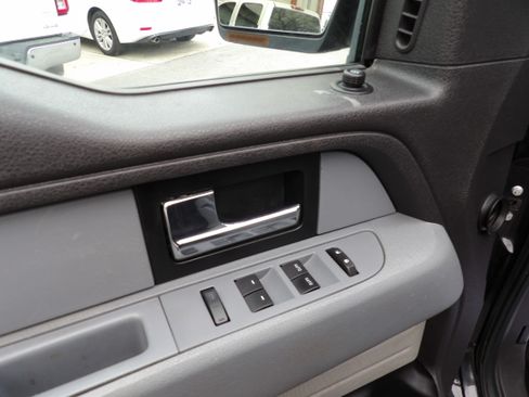 Used 2012 Ford F150 XLT image 5