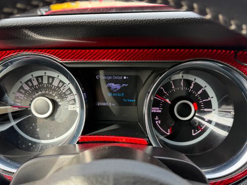 Used 2013 Ford Mustang GT Premium image 8