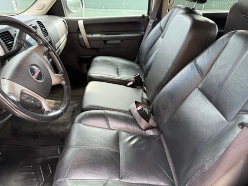 Used 2010 GMC Sierra 1500 SLT image 11